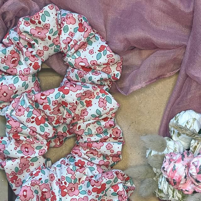 Featured scrunchie image 3